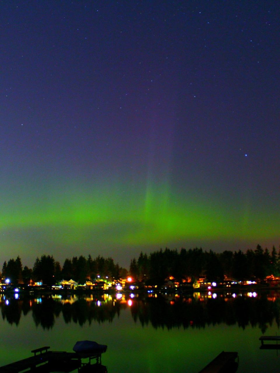 960x1281  Смотрите: Северное сияние редко появляется в Сиэтле | KOMO