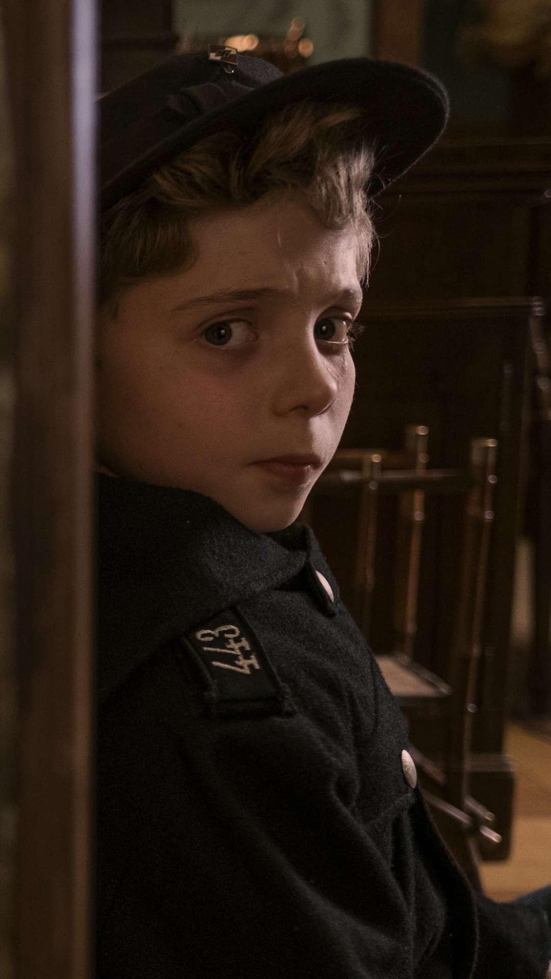 1080x1920  movie Jojo Rabbit - Mobile Abyss