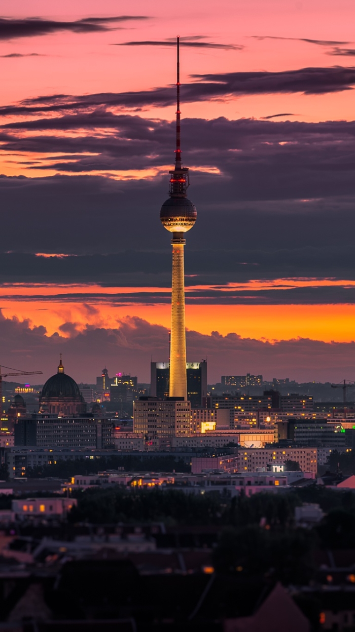 720x1280  man Made Berlin-Мобильная пропасть 