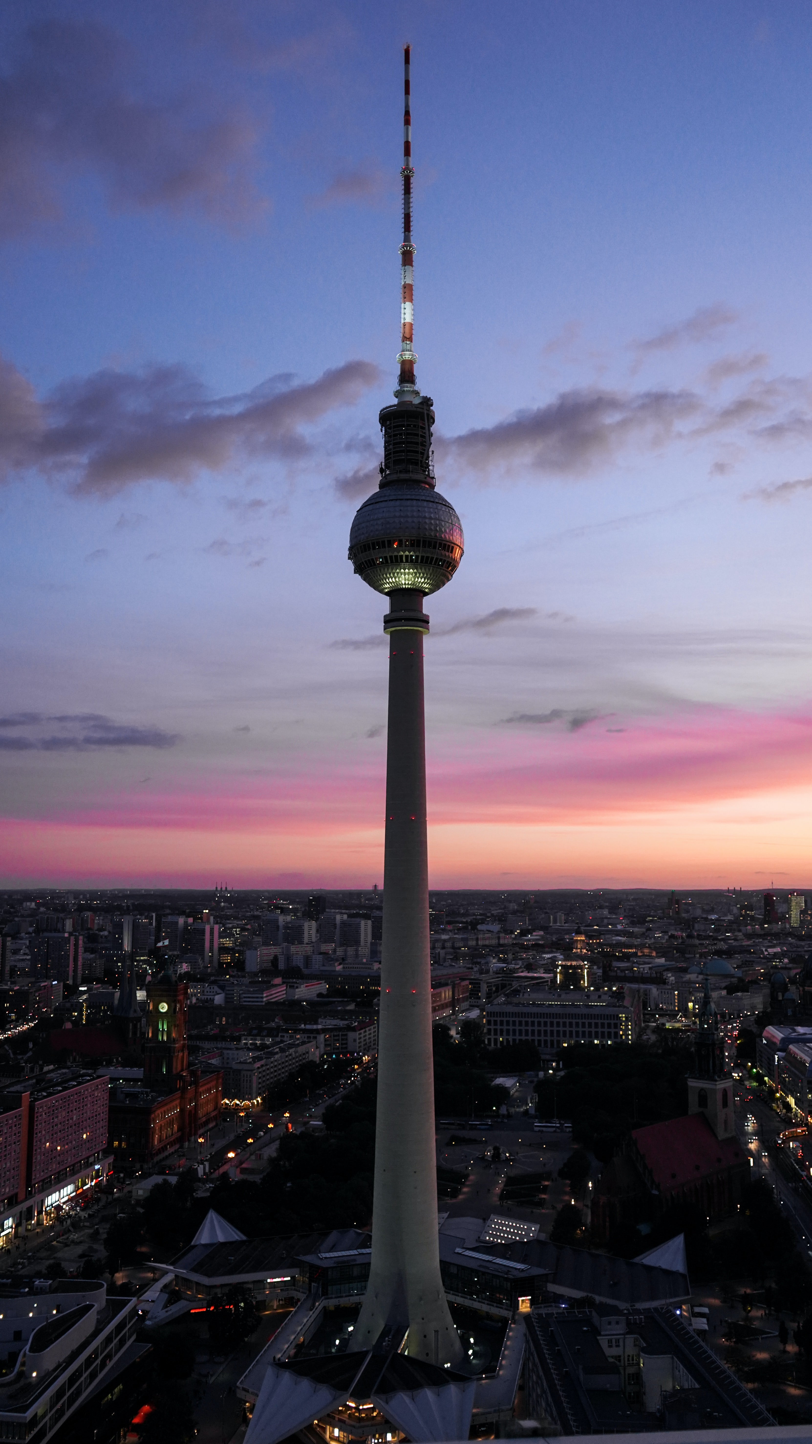 3324x5908   550+ Berlin Pictures | Скачать бесплатные изображения на UNSPlash
