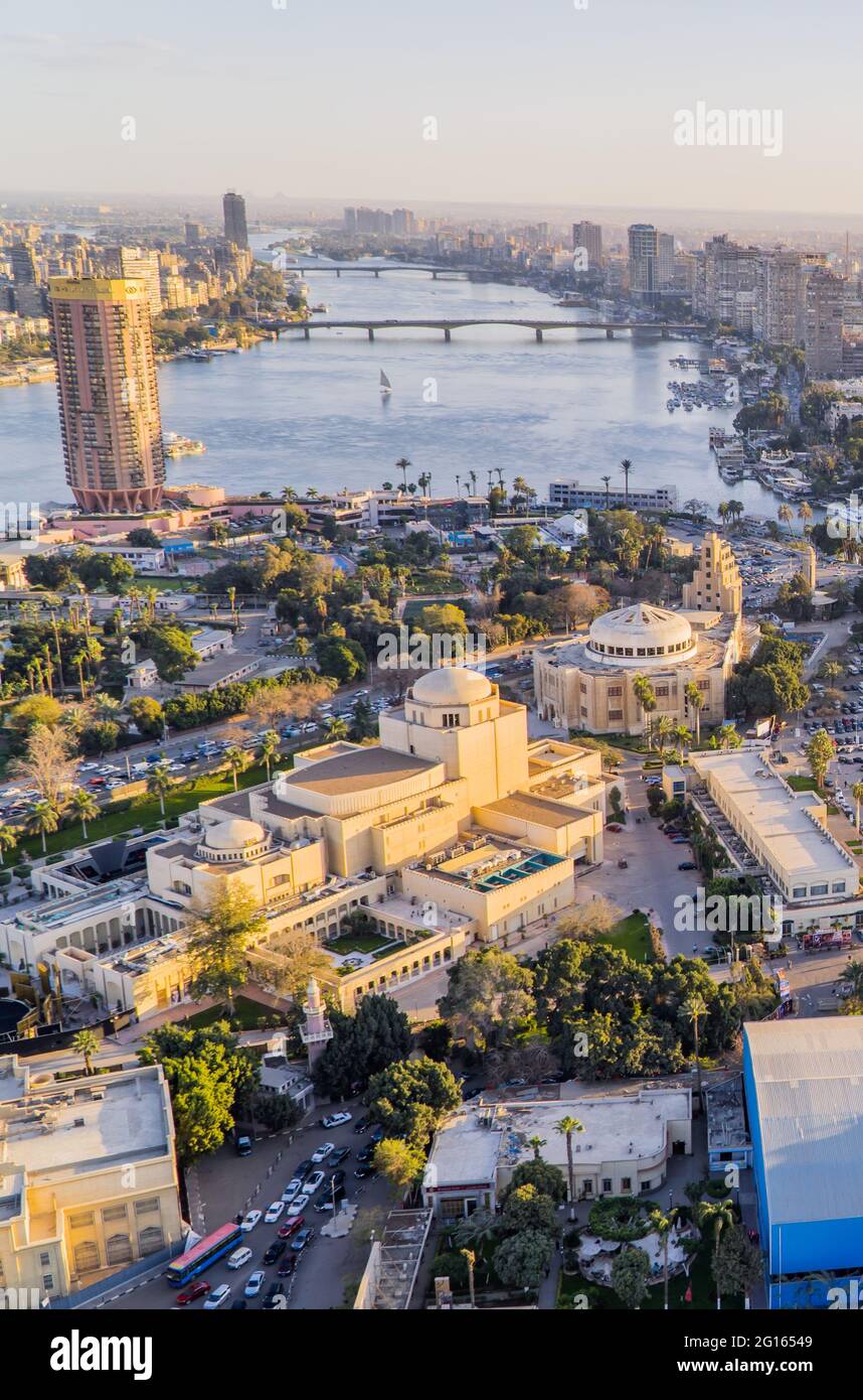 858x1390  Cairo Египет Трафик -FOTOS UND -BILDMATERIAL В HOHEHER AUFLösung - SEITE 10 - ALAMY
