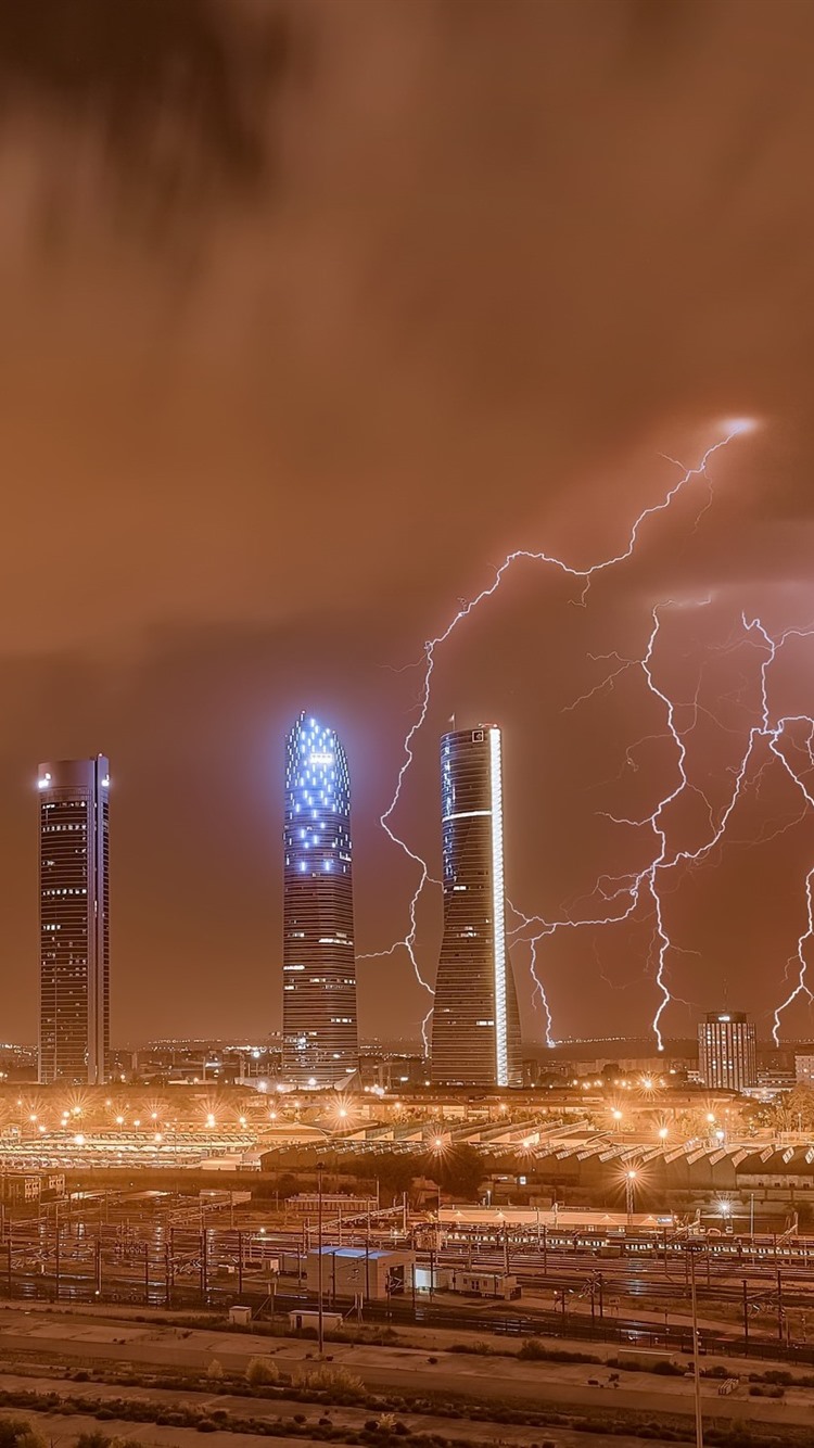 750x1334  madrid City Wallpaper Обои - Верхняя свободная ночь Мадрид Испания Фоны - У обои, Обои: Испания, Мадрид, Калле Гран Виа, Экстерьер здания, Архитектура | Обои Flare