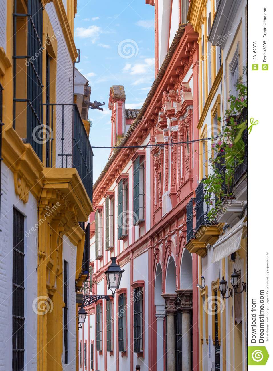 957x1300   Файл: La Giralda, Севилька, Испания - сентябрь 2009.JPG - Википедия 