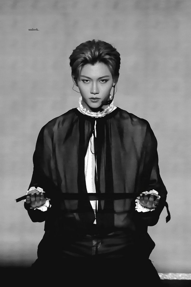 736x1104  felix - обои Lee Felix (43184798) - Fanpop