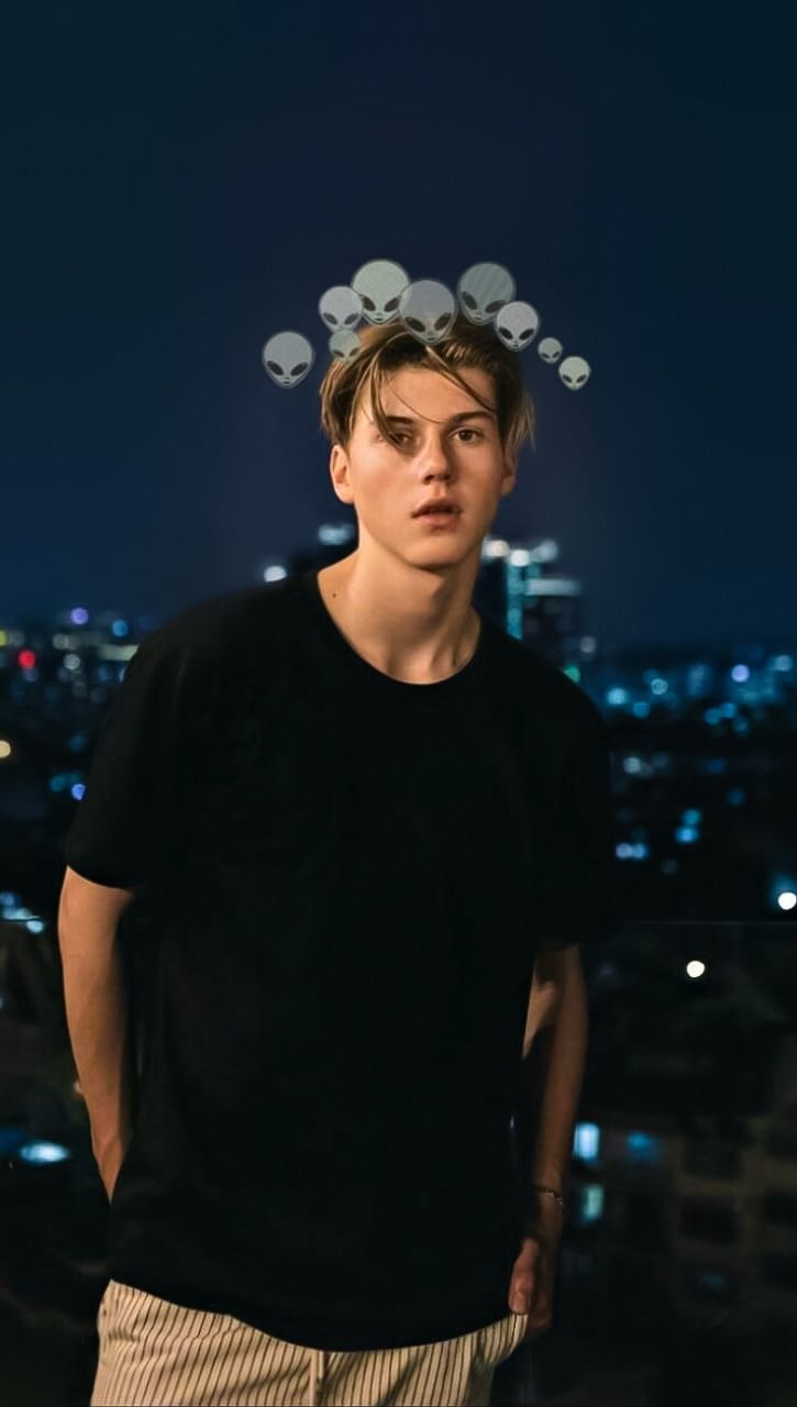 725x1280  beautiful Boys Wallpapers, опубликованные Сарой Томпсон 