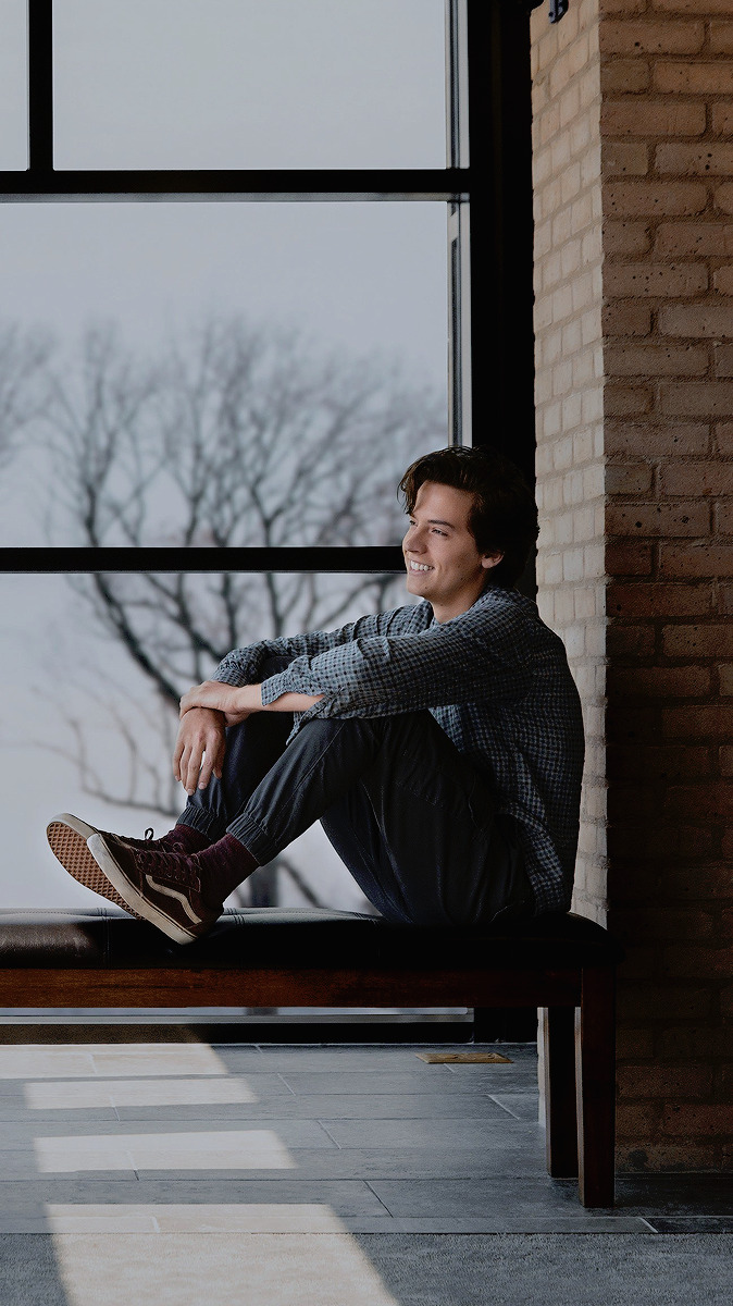 674x1200   Мальчик, на расстоянии пяти футов и цветы - Изображение № 7099297 на favim.com 