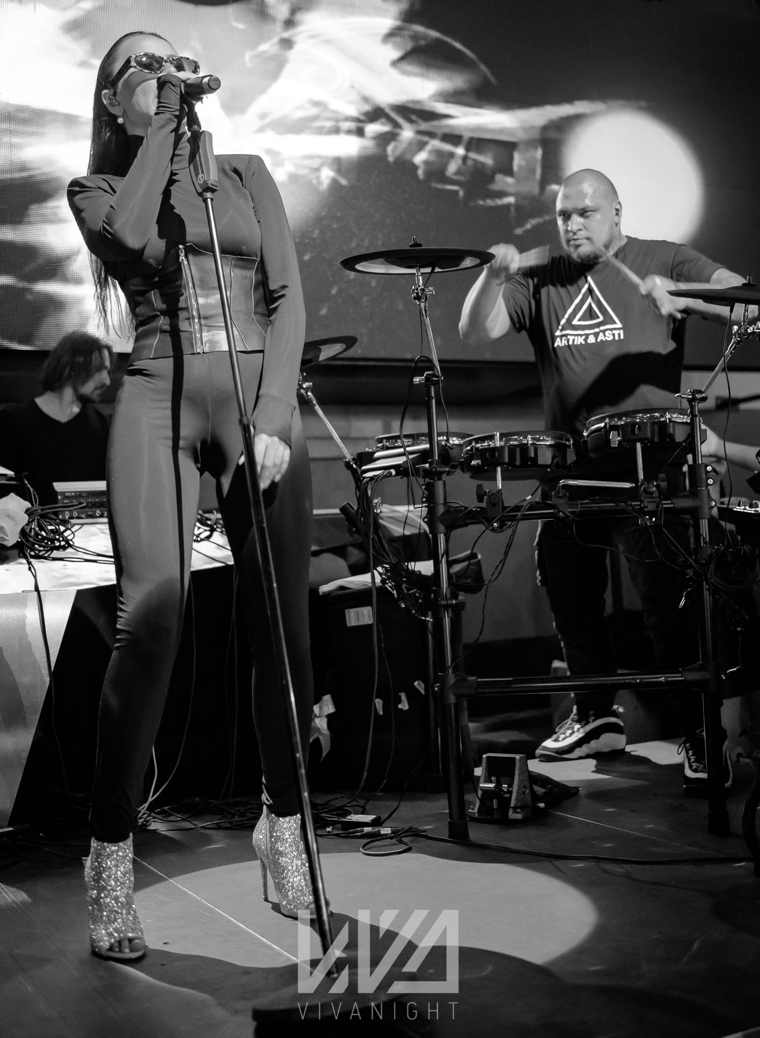 1500x2048  Artik \u0026 Asti - Vivanight