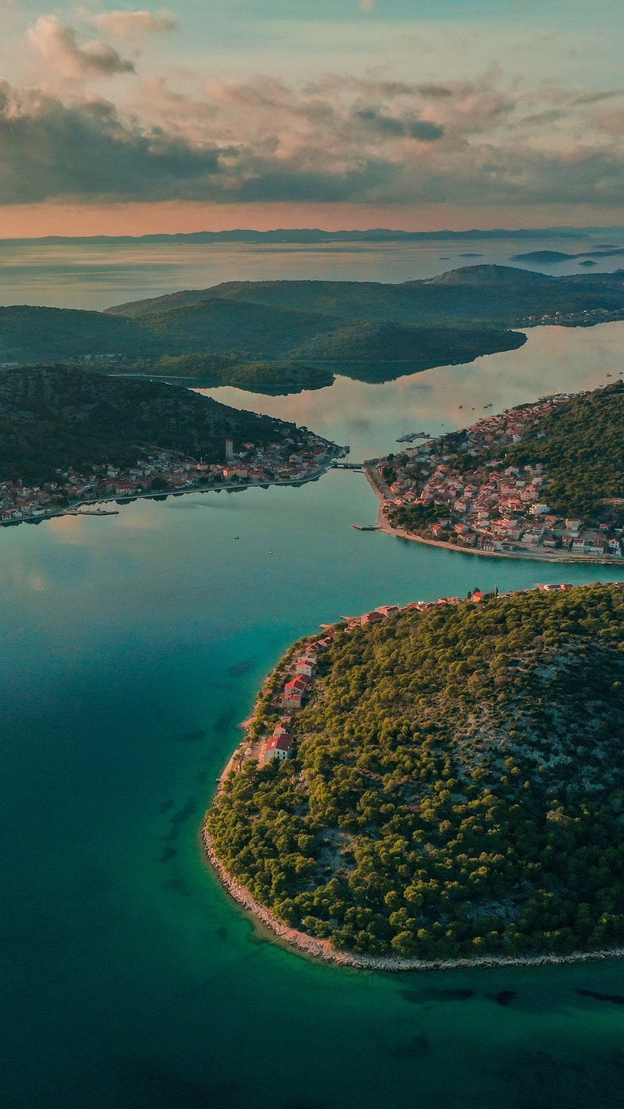 900x1600  oppo Art+ Телефон Обои | Обои для iPhone, City iPhone обои, Потрясающие обои 