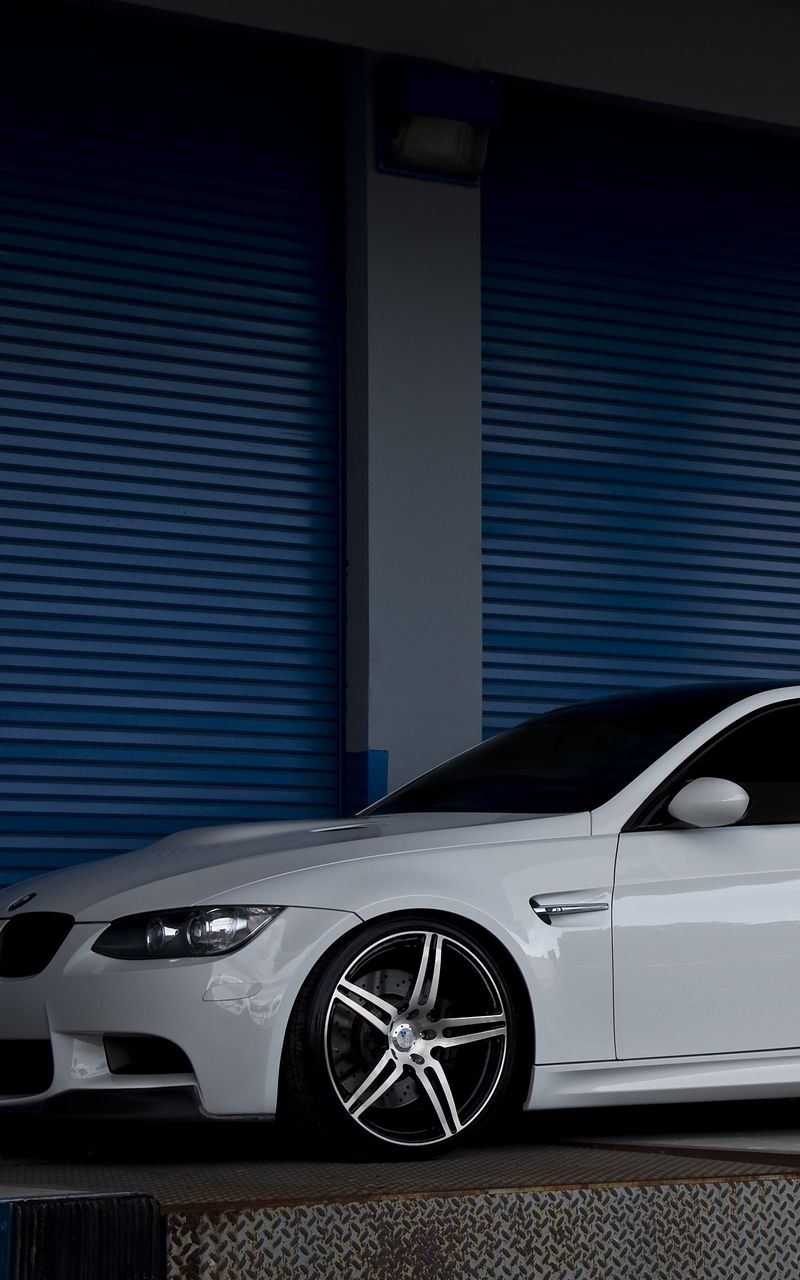 800x1280   Download Wallpaper 800x1280 BMW, M3, E92, зеленый вид, виды с боковой, крылом, тень, здание Samsung Galaxy Note GT -N7000, Meizu MX2 HD фоновая bmw, синий для HD Samsung Galaxy  S3/J3/J4/J5, Meizu M5, Sony Xperia L1/L2 бесплатно, заставка 720x1280 -  скачать картинки и фото