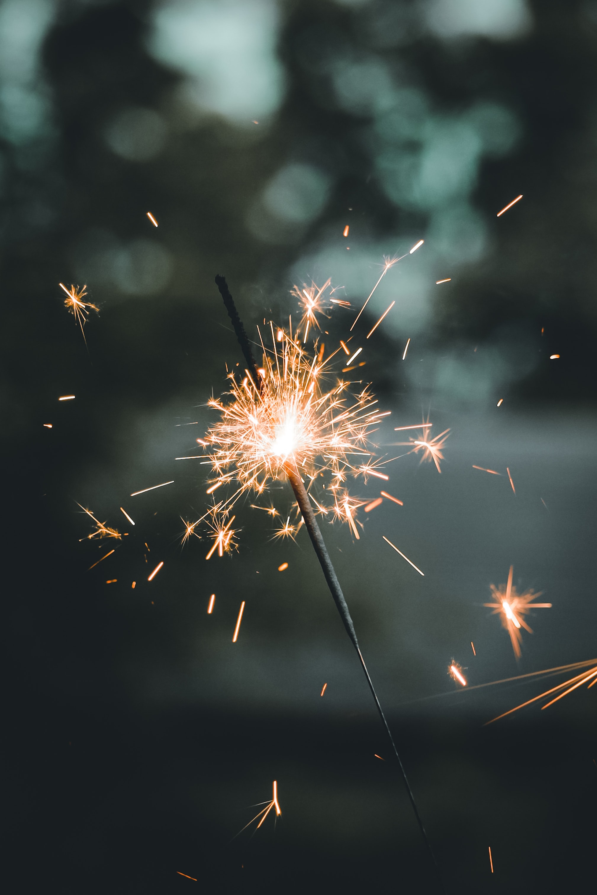 500+ картинки Sparkler | Скачать бесплатные изображения на Unsplash 