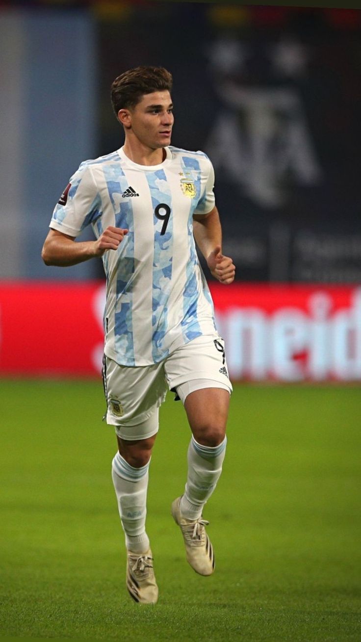 736x1308   Джулиан áalvarez 💟🇦🇷 | River Plate Camiseta, Fotos de River, Seleccion Argentina de Futbol