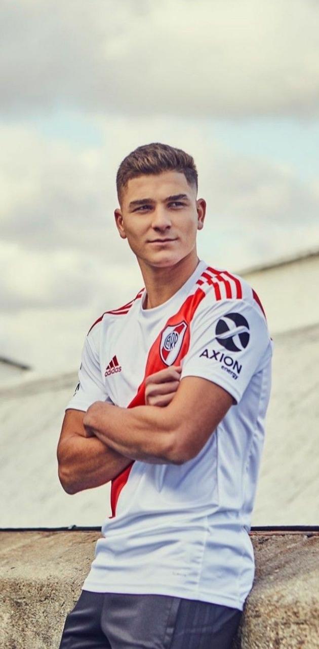 630x1280   julián álvarez обои - обои пещера 