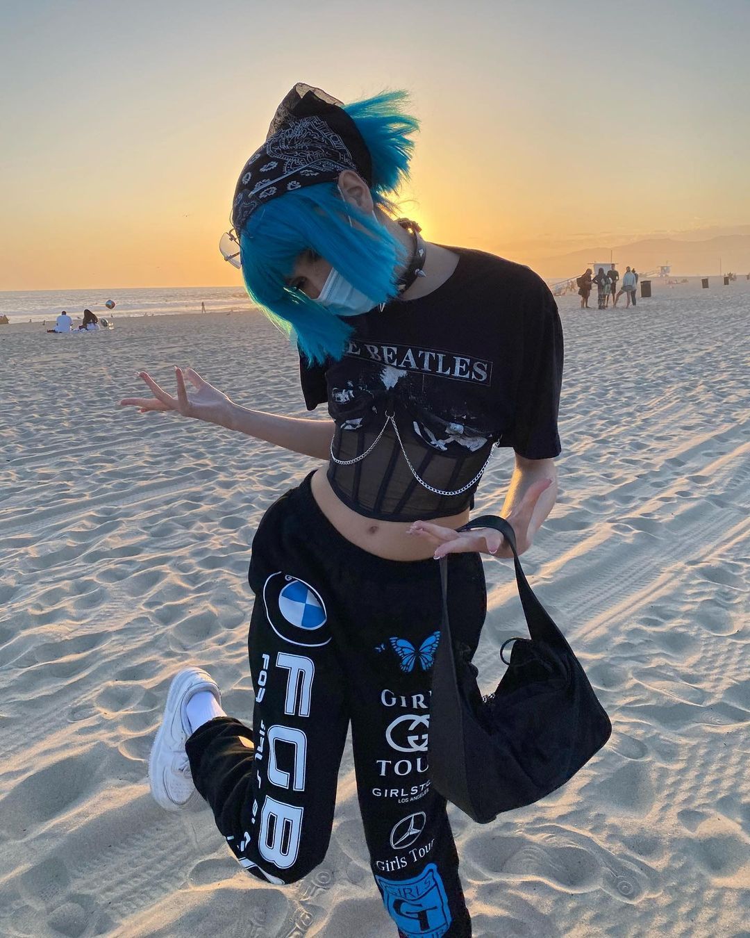 1080x1350  Liza Anokhina's Instagram Post: «✨✨✨» | Электронные девушки, мода, Instagram