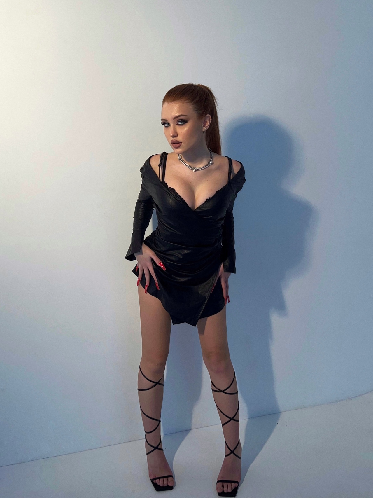 1279x1707   kak -wavede -veronika зolotova, nanasthar rыжik yruhie зveзdы navypusknых | Wmj.ru 