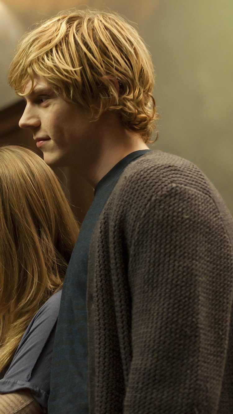 750x1334  EVAN PETERS Collage - Thiccoyster | Эван Петерс Американская история ужасов, Эван Петерс, Эван