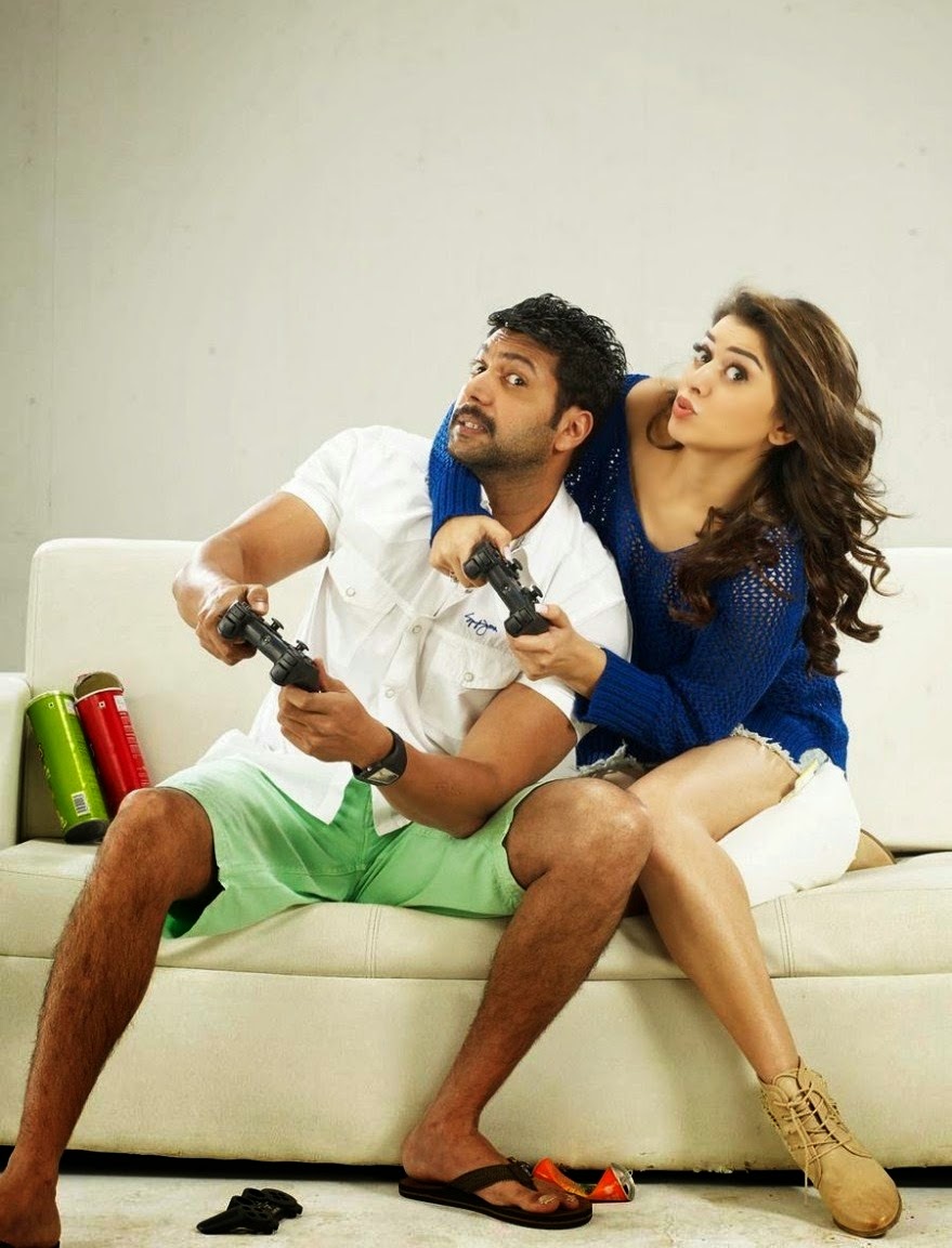 879x1153  Romeo и Juliets Фото: HD изображения, картинки, кадры, первый взгляд плакаты Romeo и Juliets - Filmibeat