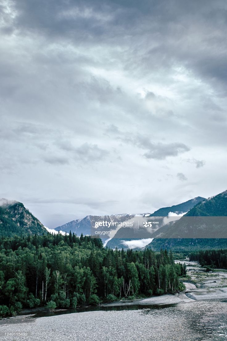 736x1104   Катун в горах Альтаи в солнечный осенний день, Сибири, Россия | Altai Mountains, фотографический художник, Природная фоновая фон 