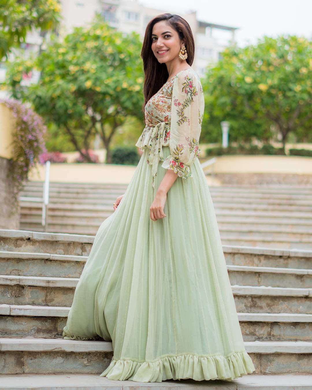 1080x1350  1403878 Girls, Model, HD, 4K, платье - редкая галерея HD обои 