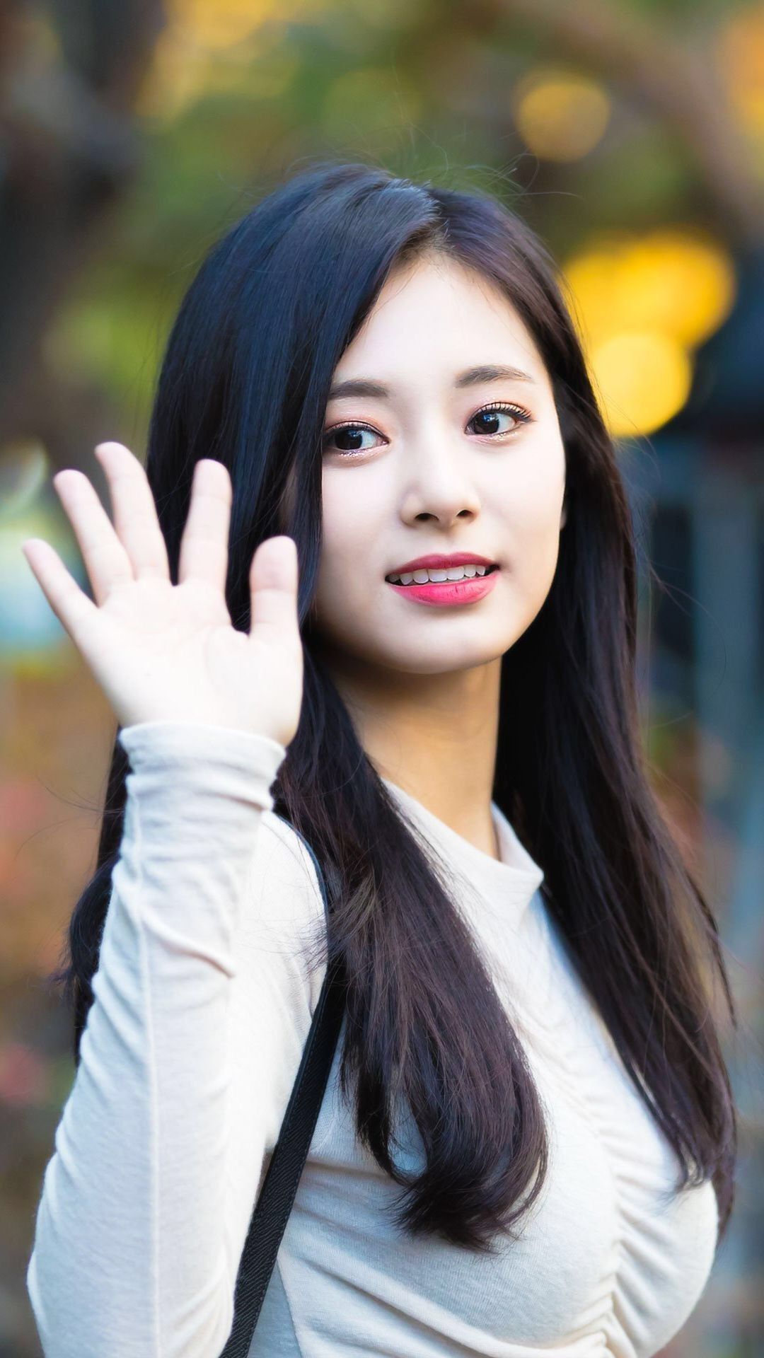 1080x1920  download корейская девушка в милый джинсовый комбинезон обои | Обои. Peakpx