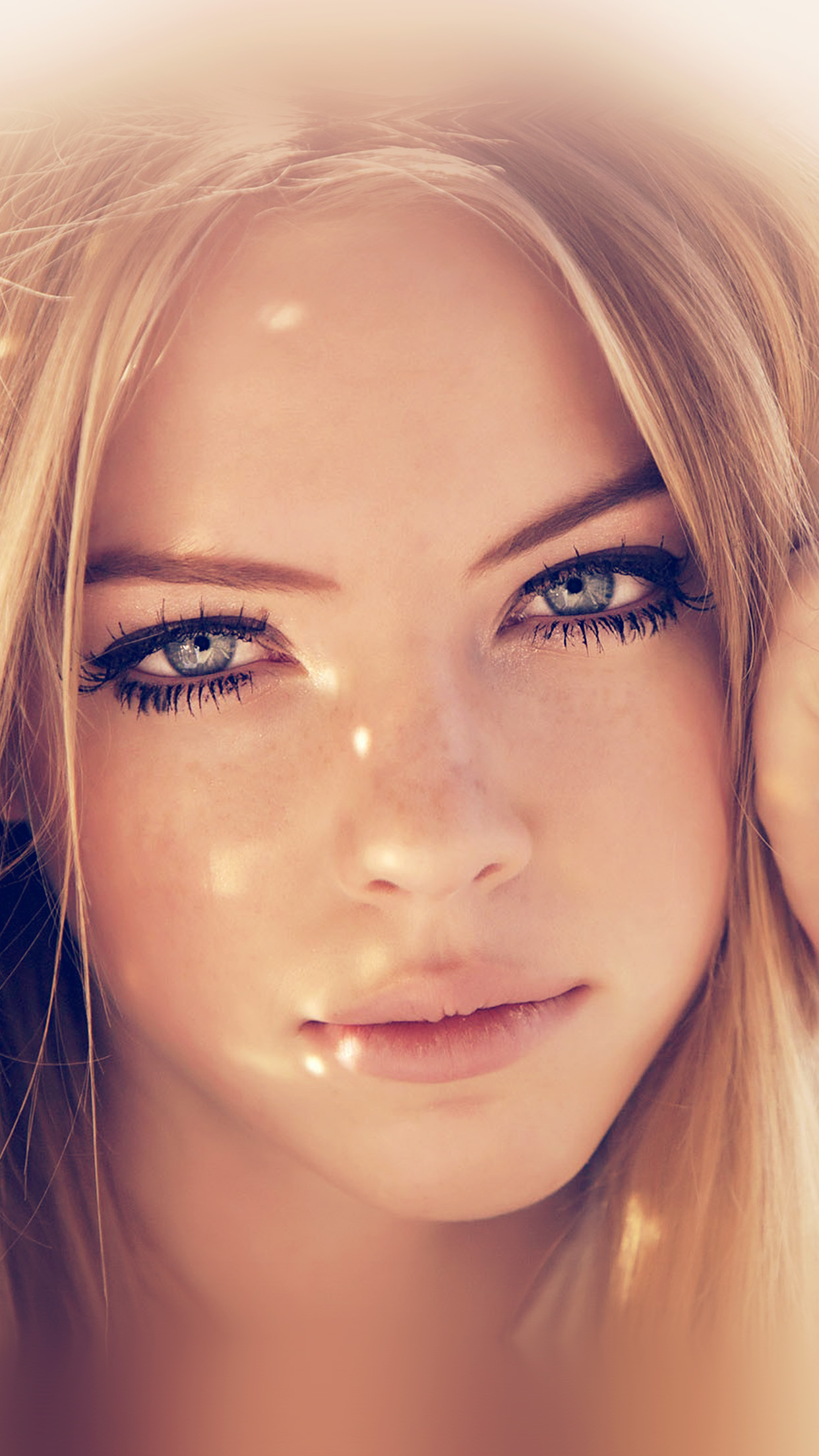 1242x2208   Скачать 1440x2560 Обои светлые волосы, эффект боке, модель девочки, QHD Samsung Galaxy S6, S7, Edge, Note, LG G4, 1440x2560 HD… | Blonde Beauty, блондинка, светлые волосы 