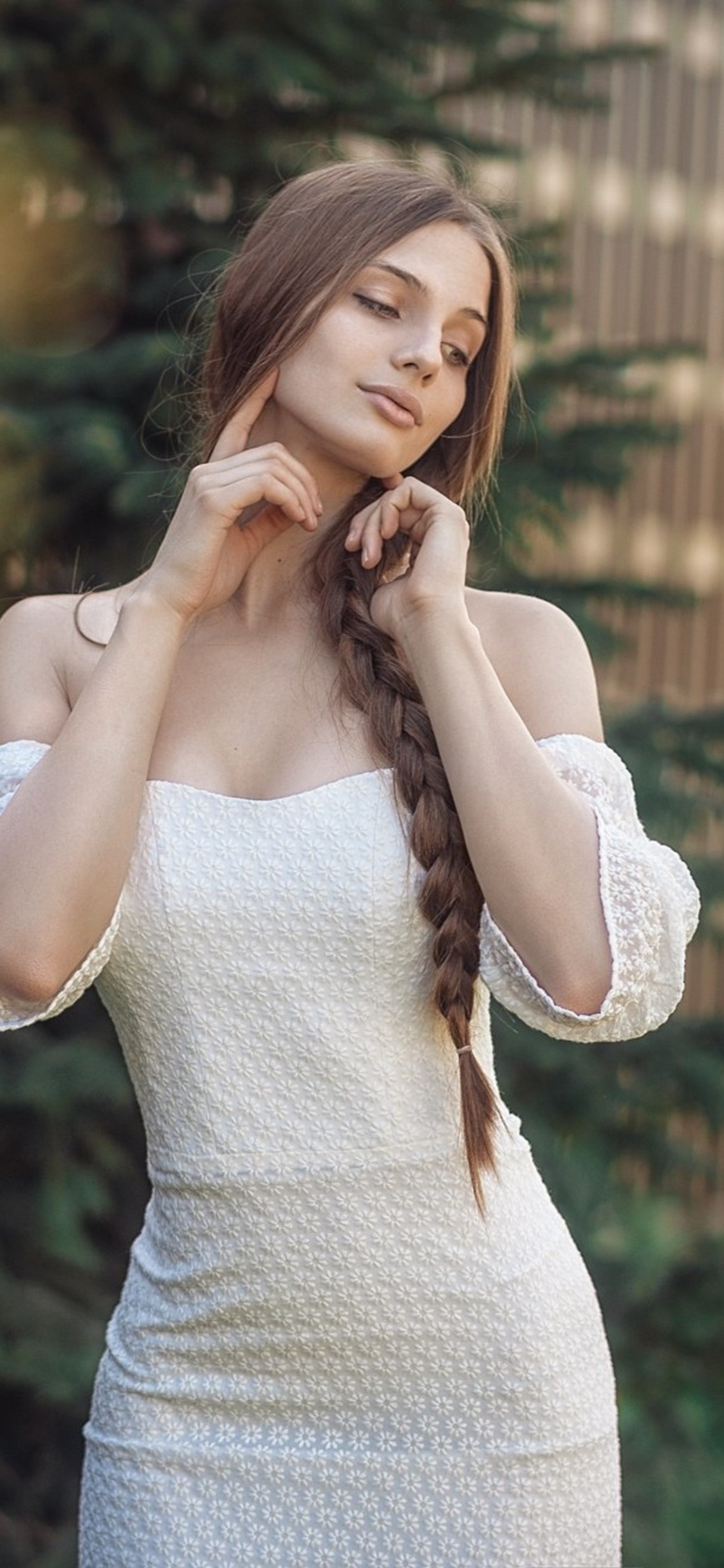 1125x2436  1600x2560 Брюнетка, девушка, взгляд 1600x2560. Решение обои, HD Girls Wallpapers, изображения, фотографии и фоновый Brunette HD обои / настольные и мобильные изображения \ U0026 Photos