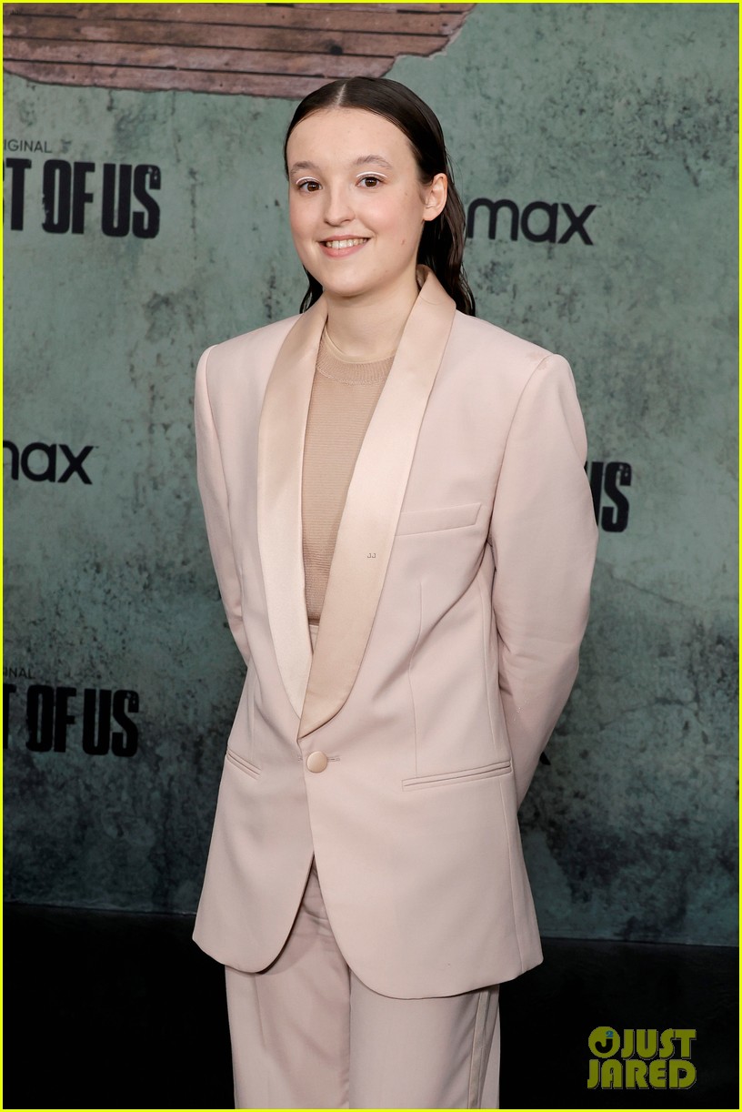 816x1222  bella ramsey, последняя из нас звезды, за кадром фактов 