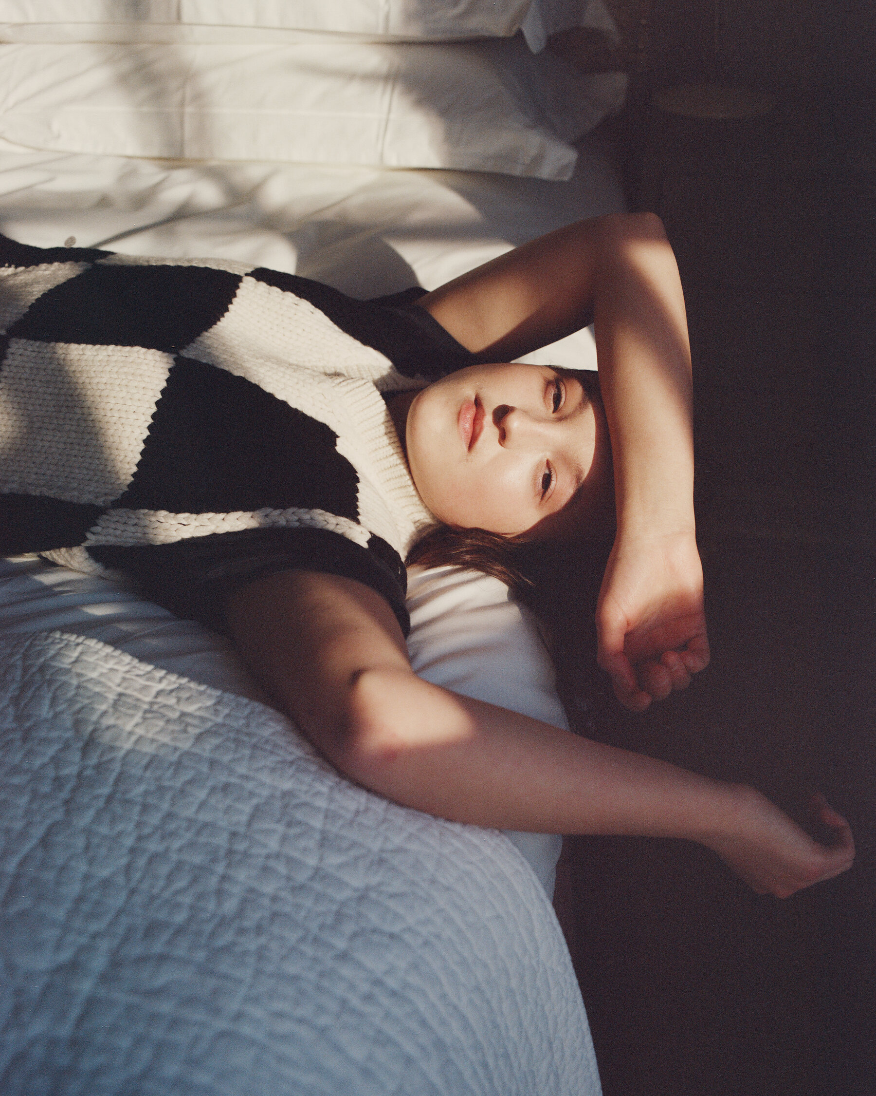 1800x2250  Riley Последний из нас 4K Ultra HD Mobile Walpaper