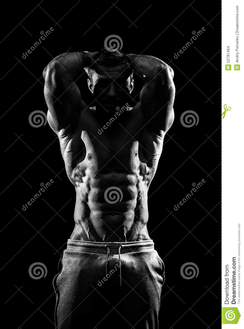 965x1300  Premium Photo | Специализация трицепса в бодибилдинге. Мускулистый человек во время тренировки в тренажерном зале .