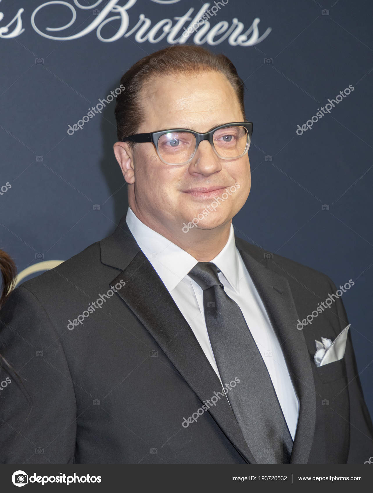 1284x1700  Brendan Fraser Blue Sweater Fototo po Shaylah | Зagruзca yзobraжeniй yзobraжeniar 