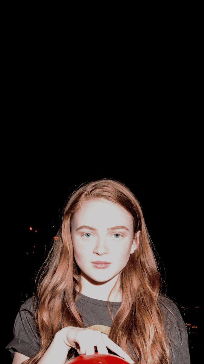 675x1200  be, прежде чем вернуться к «Stranger Things», Сэди Синк снимается в пост-апокалиптической рок-опере «О'Десса» | British Vogue