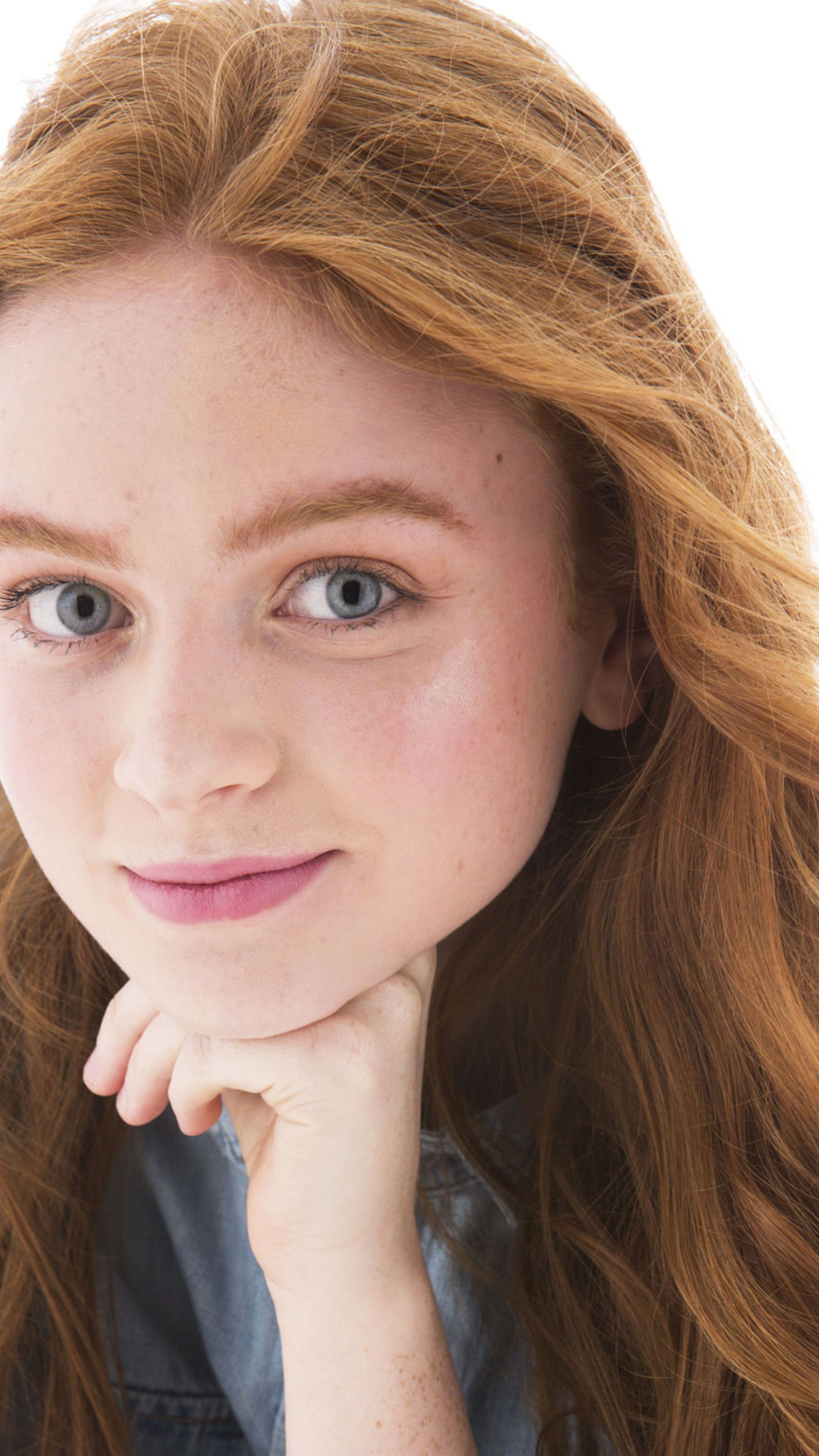 2160x3840  Actress Sadie Sink in Black Dress Photoshoot 4K Ultra HD Mobile Walpaper