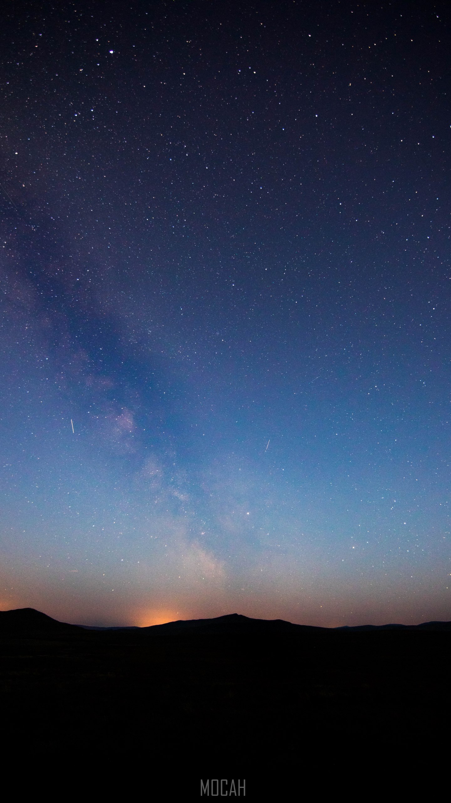 1440x2560  274360 Яркие звезды в красивом темно -синем ночном небе над силуэтом горного хребта, красивое ночное небо, Motorola Moto G5S Скачать бесплатно, 1080x1920 - Редкая галерея HD обои 