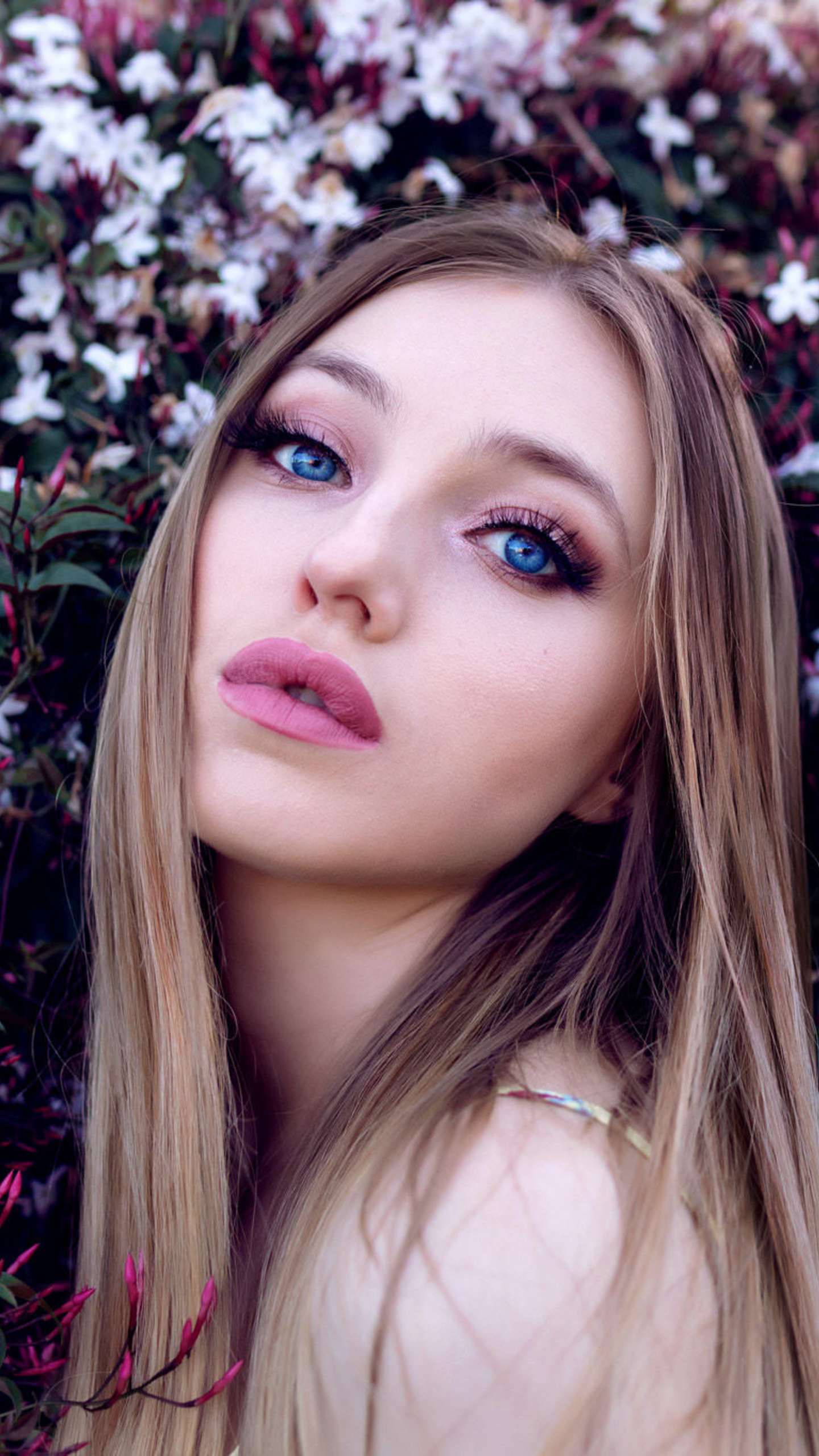 1440x2560  20 самых красивых русских женщин 2020 (горячие фото) - Pickytop | Красивые русские женщины, Ксения Чумичева, русская красавица