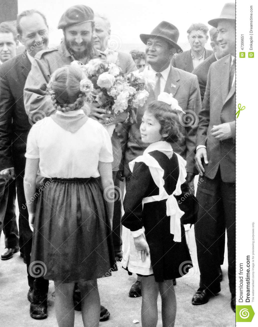 1029x1300  226 Молодая Узбекская девушка Стоковые фотографии - Бесплатно \ U0026 Стоковые фотографии без роялти от Dreamstime