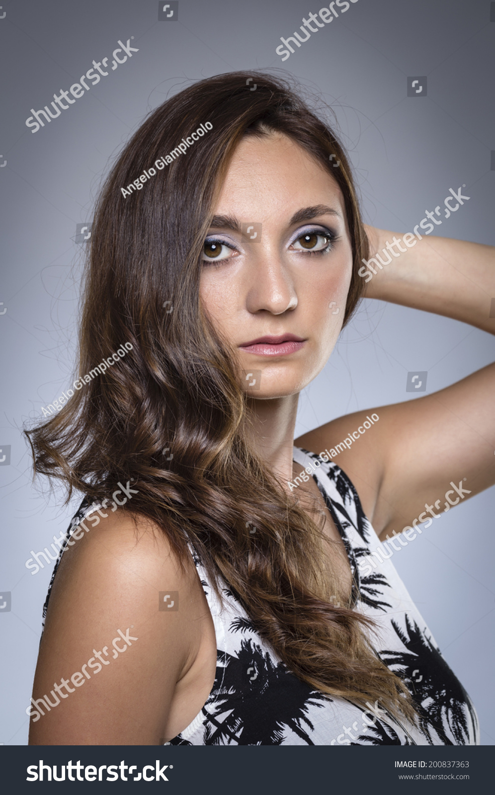 996x1600  Бесплатные загрузки для итальянских девушек, [100+] Обои итальянской девушки бесплатно | Wallpapers.com