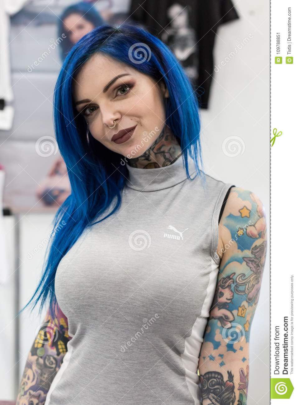 957x1300  750+ Итальянскую девушку картинки | Скачать бесплатные изображения на Unsplash