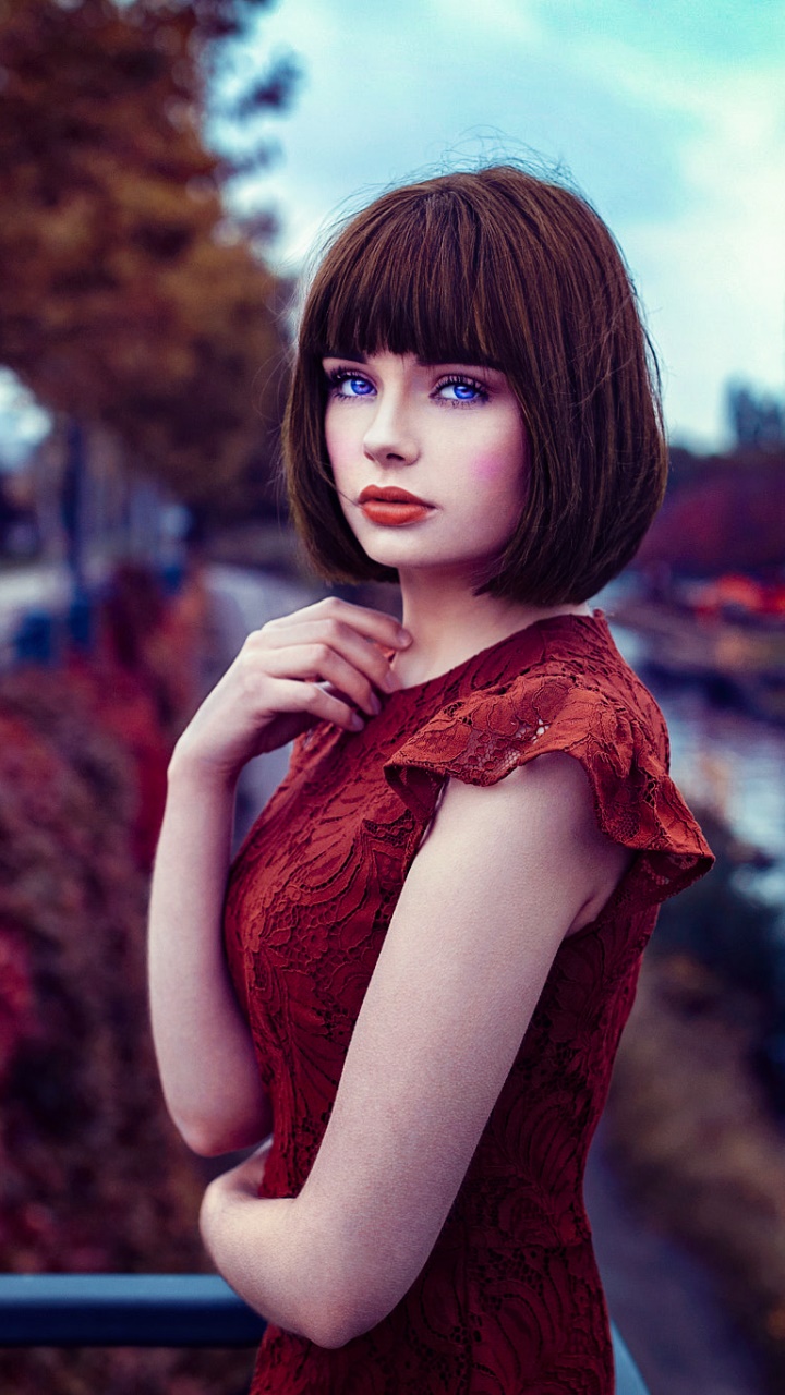 720x1280  Французская девушка | Лекси-Эллиот