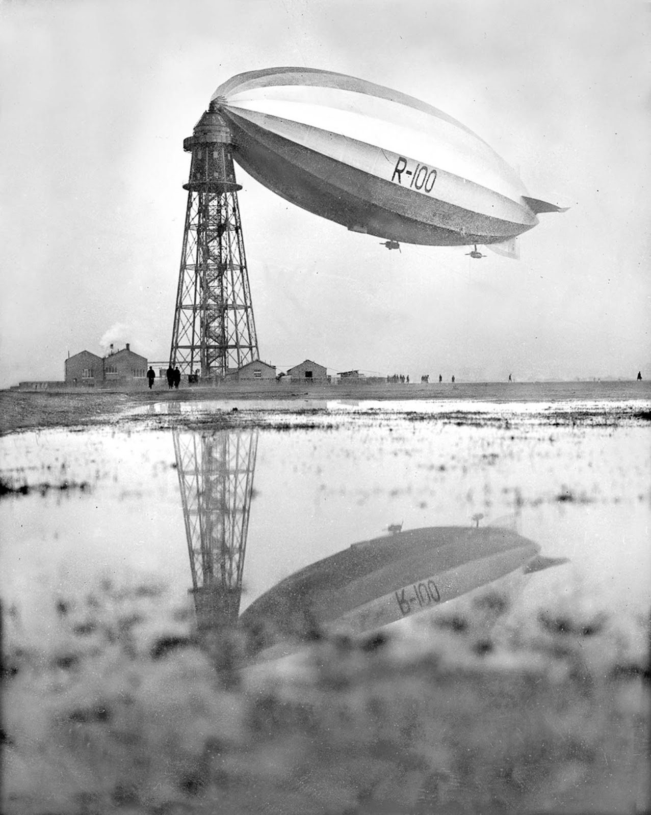 1277x1600  Айбилдийт R-100: редкие фотографии в «летающем отеле», 1929-1930-Редкие исторические фотографии