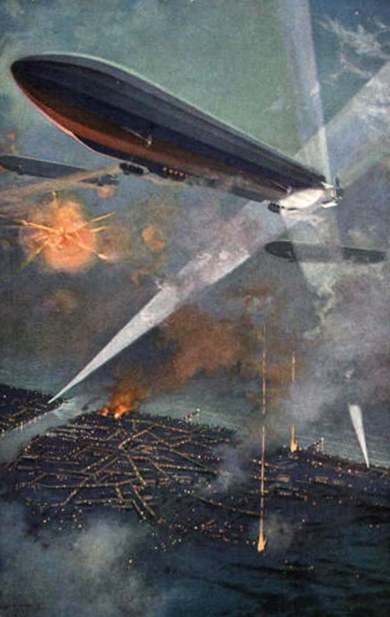 778x1230  Длинные дирижабши Hi -Res stock Photography и Images - Alamy