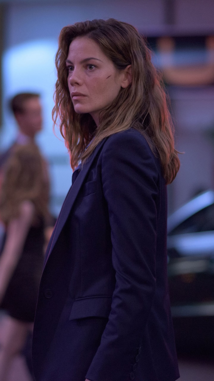 720x1280  Мишель Монаган HD обои для скачивания настольных компьютеров