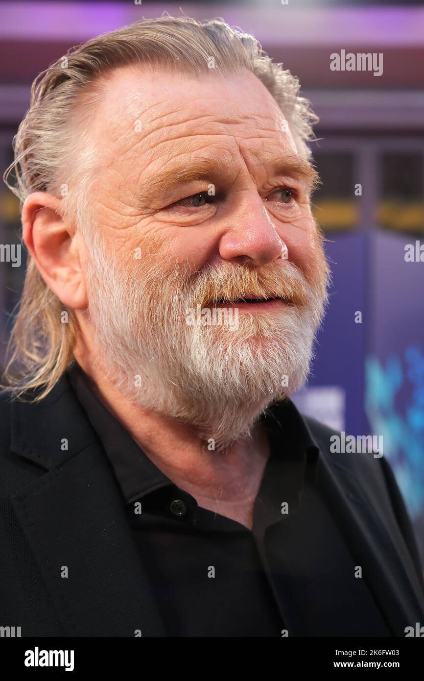 866x1390  Актер Брендан Глисон Банк де Фотографии и д'И.