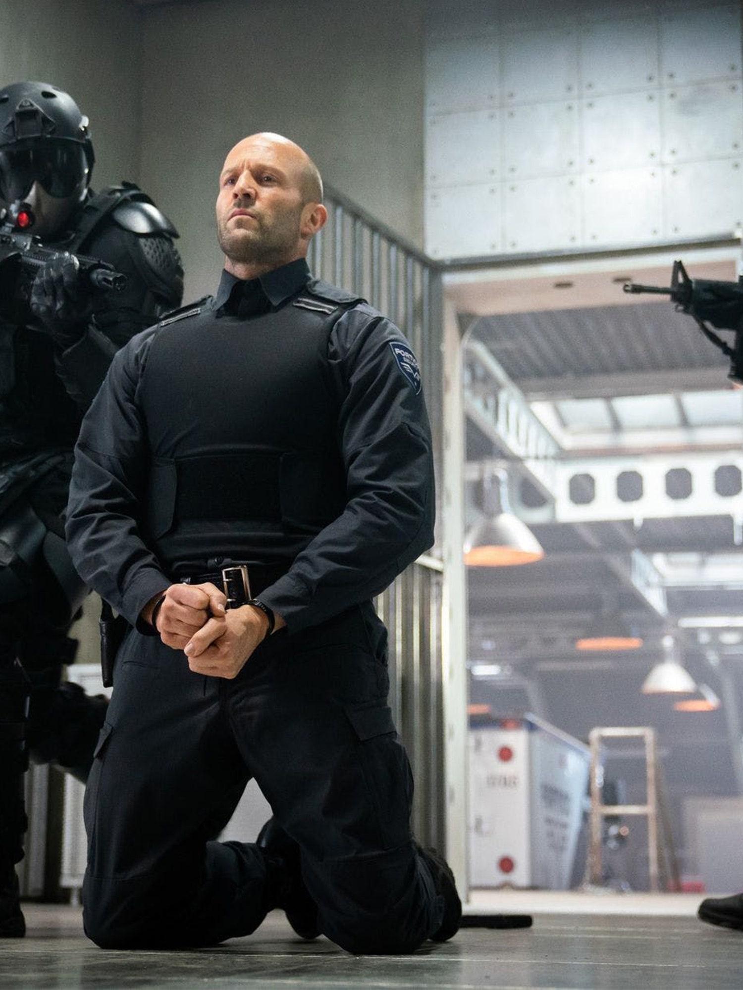 1500x2000  Оригинальный фильм Titel: King Arthur: Legende von Dem Schwert. Энглишер Титтель: Король Артур: Легенда фон Дем Шверт. Regisseur: Guy Ritchie. Джар: 2017. Звезды: Артур; Чарли Ханнам. Кредит: Safehouse Bilder/Village Roadshow Pictures/Warner Bros. /