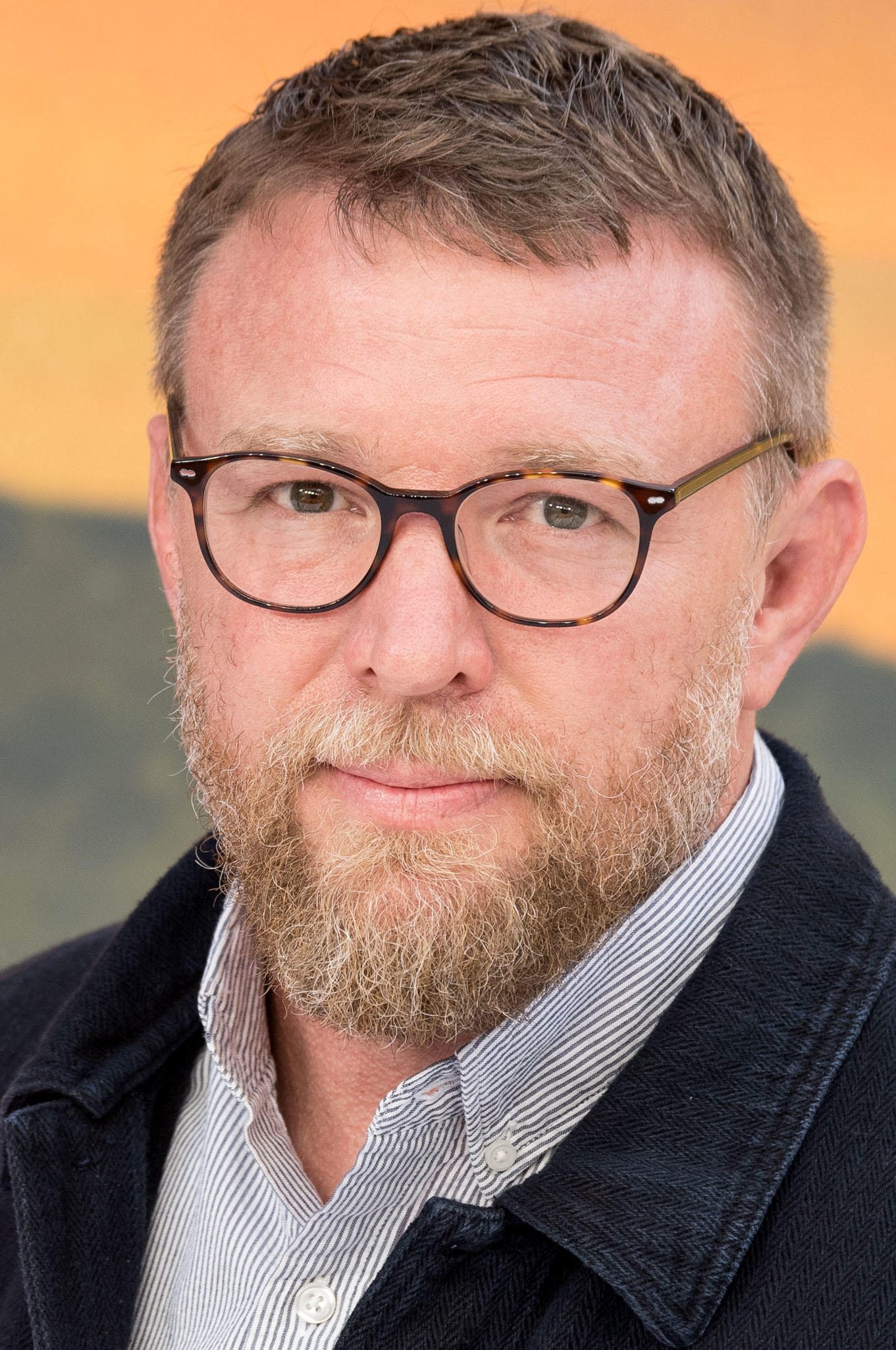 1361x2050  Гай Ричи, Иван Аткинсон - Фотографии Гай Ричи - Зимбио