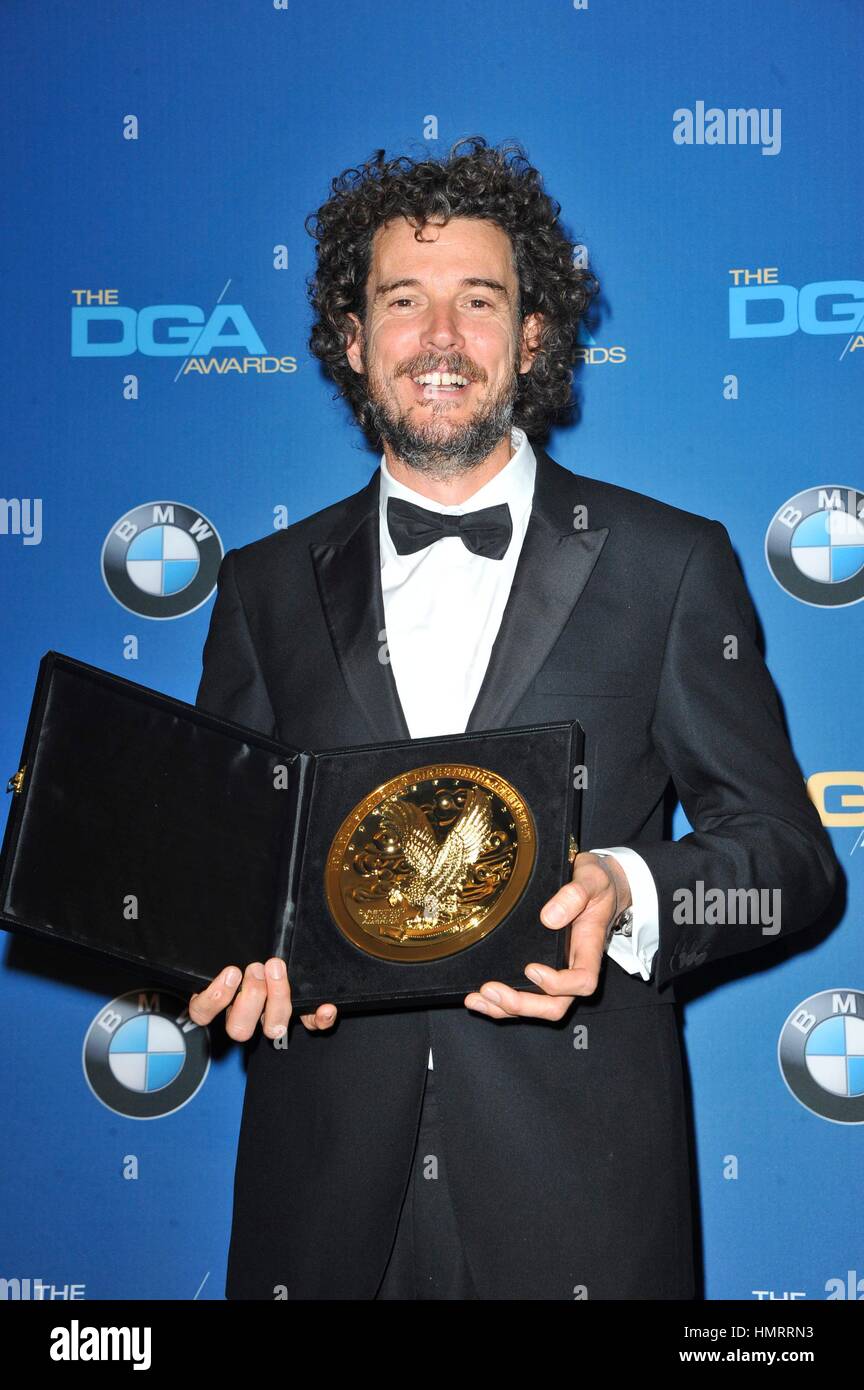 864x1390  Пятника на любовь | Эстетика фильма, сцены фильмов, кадры фильма