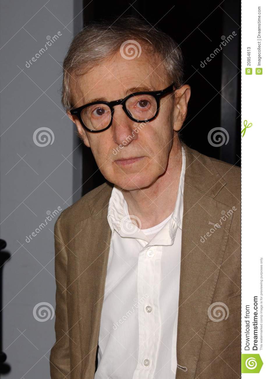 917x1300  662604 Я не хочу жить вечно благодаря своей работе. Я хочу жить вечно, не умирая. | Цитата Woody Allen - Редкая галерея HD обои