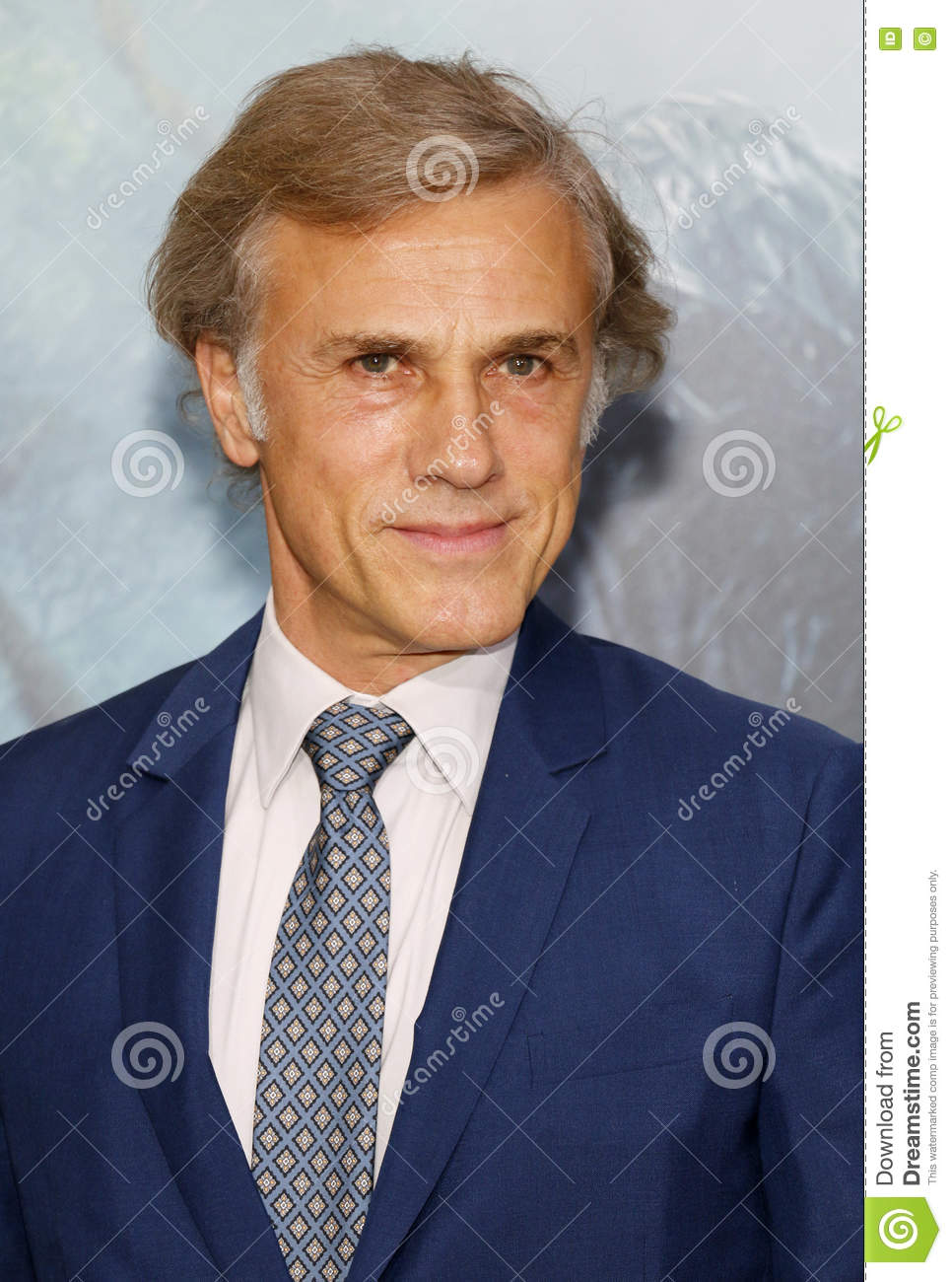 966x1300  Марлон Р. Нуньес - художник Харатер - полковник Ханс Ланда