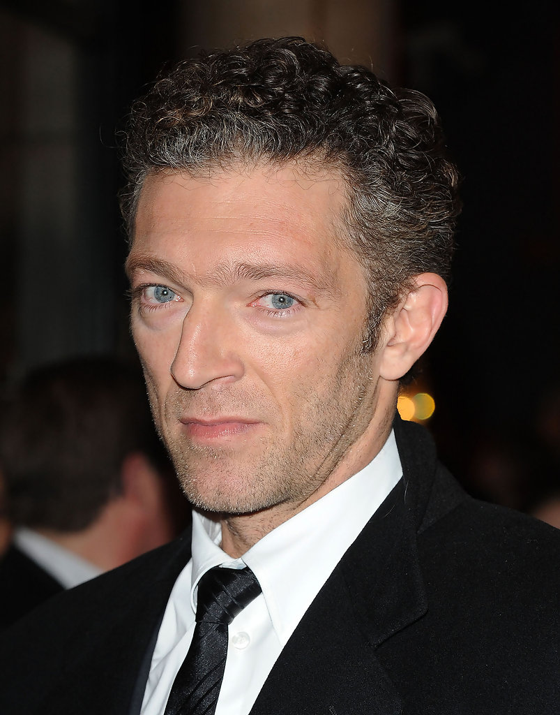 803x1024  Актер Винсент Кассель Банк де Фотографии и д'А.