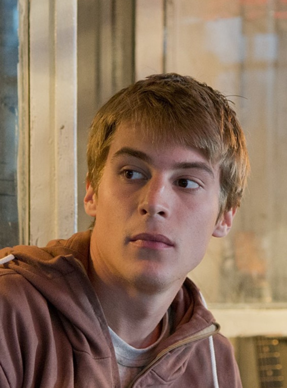 1182x1600  Иван янковский: