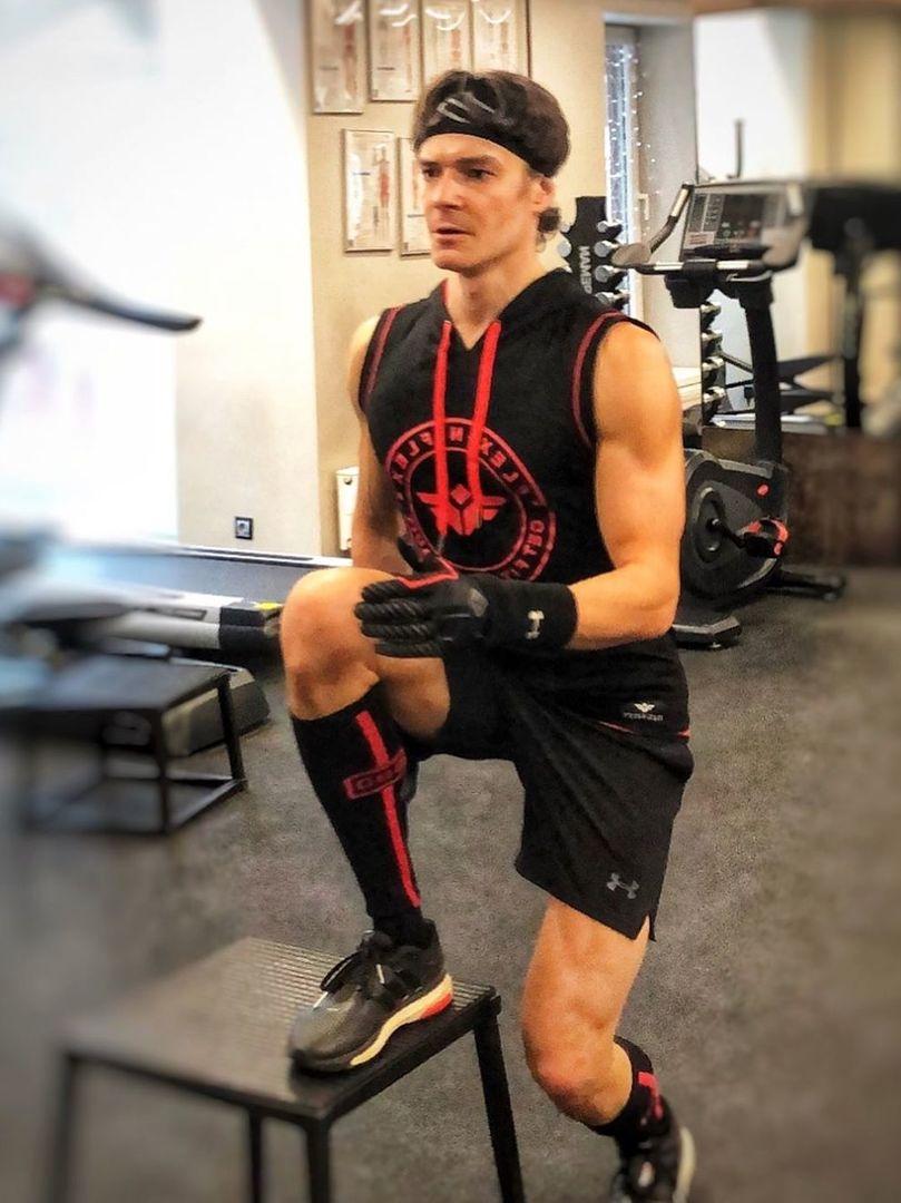 809x1080  МАКСИМ МАТВЕРАВАЕТА Страсть