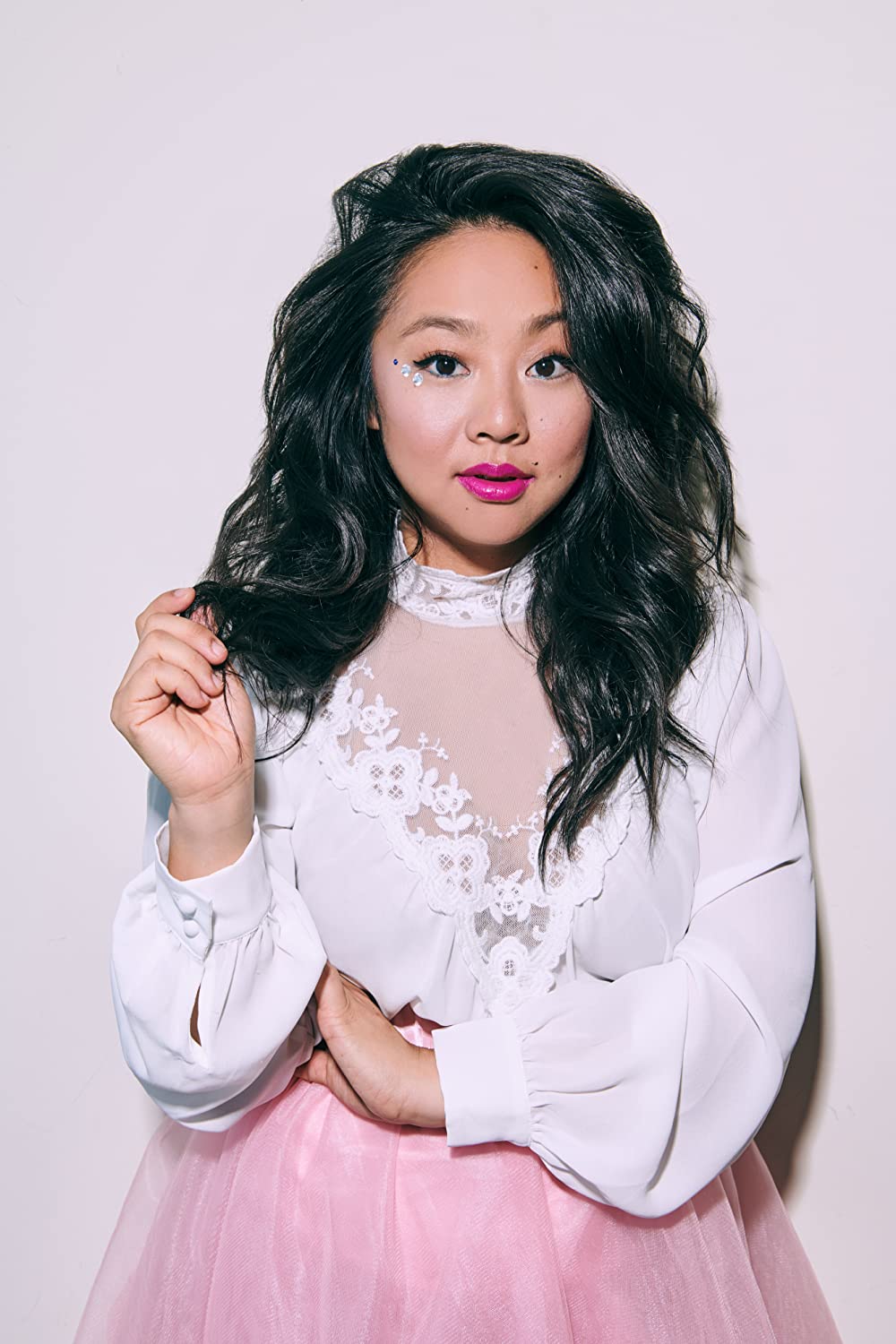 1000x1500  Стефани Хсу - изображения профиля - база данных фильмов (TMDB)